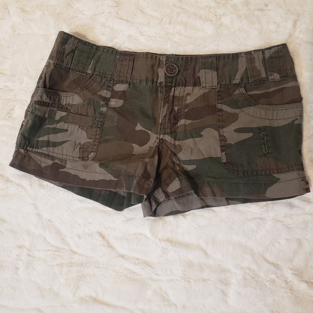 Billabong shorts sz 3